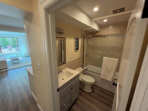 Unclassified image, 5 of 48, button -  Pacifica Surfing Beach 1 Bedroom 1 bath (Pacifica)