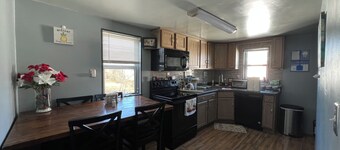 Home Workplace/Getaway