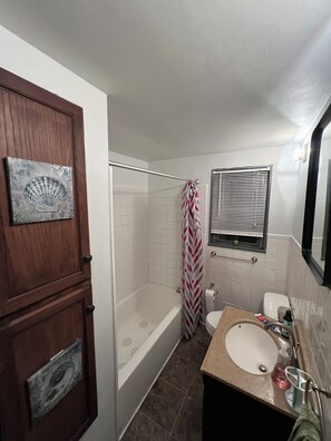Unclassified image, 4 of 10, button - Home Workplace/Getaway (Florence)
