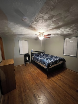 Unclassified image, 3 of 10, button - Home Workplace/Getaway (Florence)