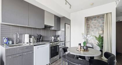 Downtown High-Rise Oasis Stunning City Views | Parking Available