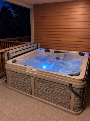 Bain à remous extérieur