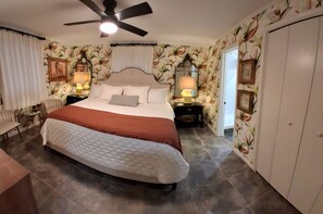 Unclassified image, 4 of 47, button - Inground pool, firepit, gas grill! Designer interior and luxury bedding! (New Iberia)