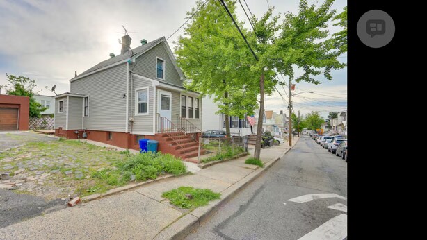 Exterior - 3-bedroom house in pleasant Jersey City with AC for relaxing stays (Jersey City)