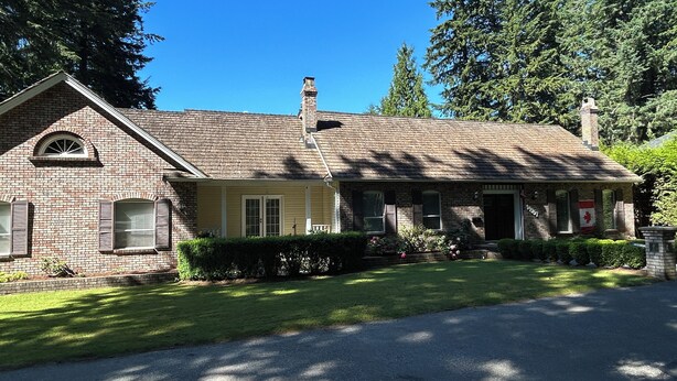 Exterior - Song • Pinecrest Manor | Forest & Pond (Surrey)