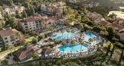 2-bedroom hotel condo with full kitchen in peaceful Newport Beach