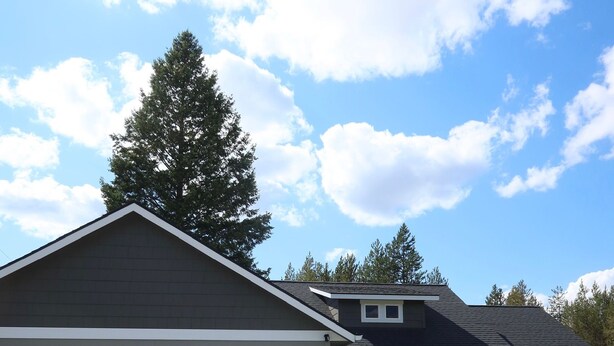 Exterior - Charming 3-bedroom house in serene Athol! 5 Min to Silverwood. Firepit (Athol)