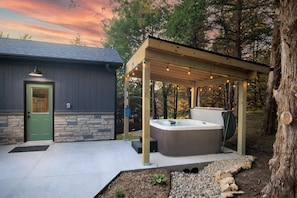 Bañera de hidromasaje exterior