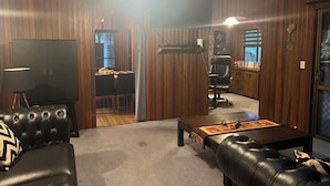 Luxury Cottage, 4 Bedrooms, Garden View | Lobby - Private Hinterland Retreat (Landers Shoot)
