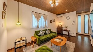 Vila, vista para o jardim | Área de estar