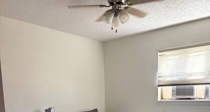 Spacious 3BR/2BA Home- Fully Furnished + WiFi