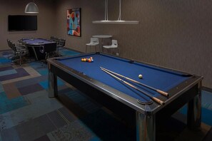 Games room - Blueground | New Eastside, jacuzzi, nr Grant Park (Chicago)