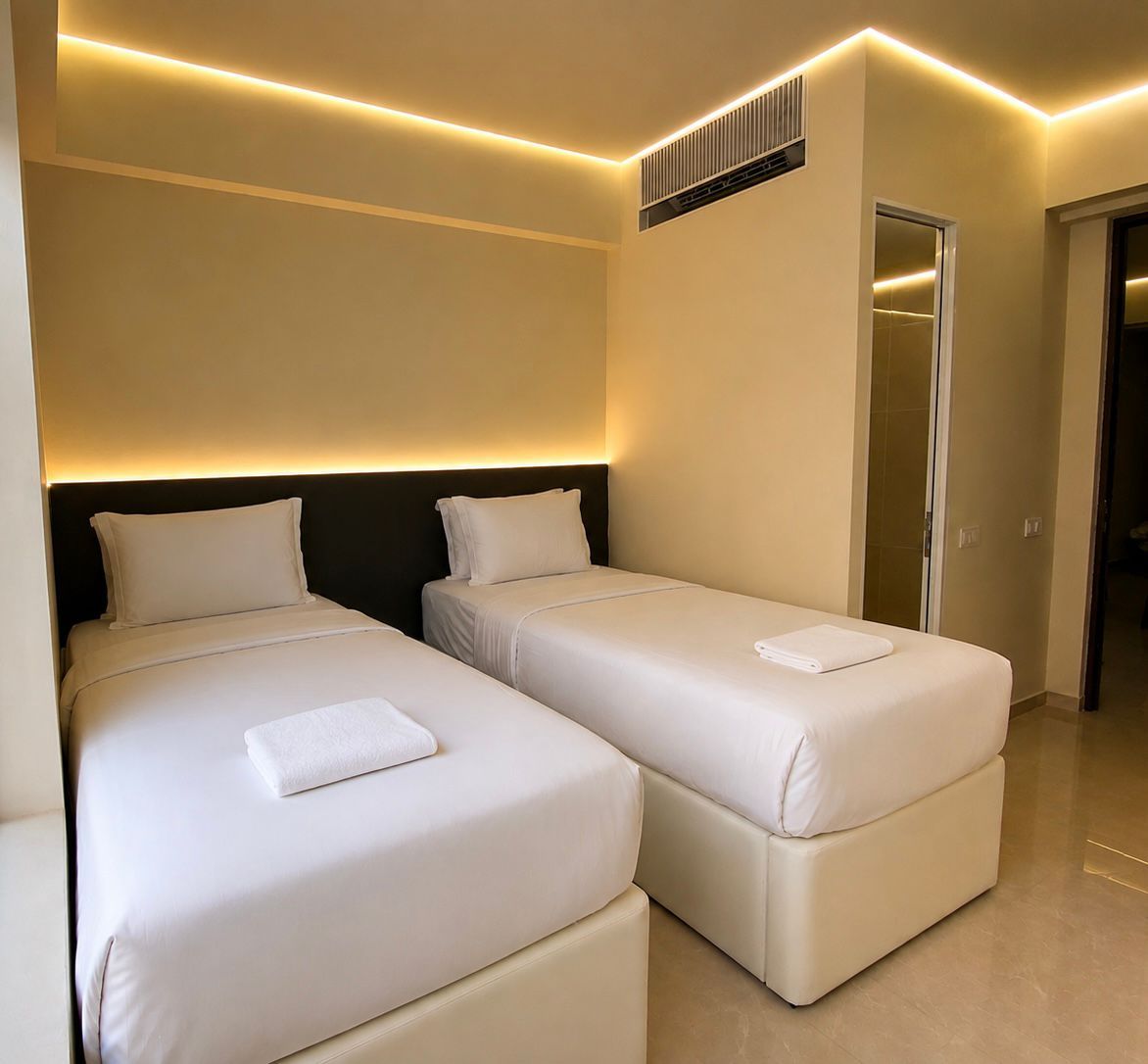 4 bedrooms, iron/ironing board, WiFi (free), bed sheets