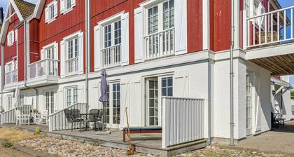 "Loan" - 10m to the fjord by Interhome