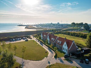 Außenseite Ferienhaus [Sommer]