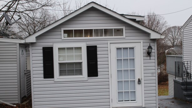 Exterior detail - Marvelous cabin in New Haven perfect for a relaxing getaway (New Haven)