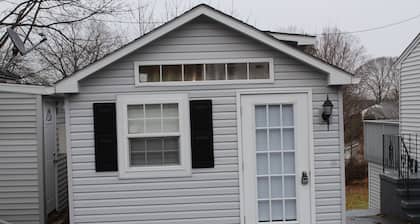 Marvelous cabin in New Haven perfect for a relaxing getaway