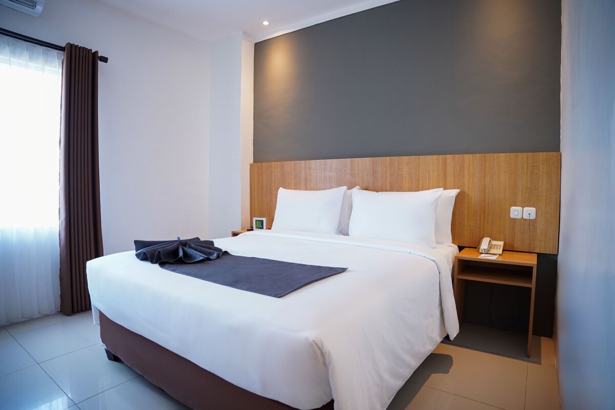 Superior Double Room, City View
