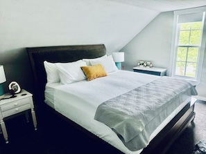 2 chambres, fer et planche à repasser, Wi-Fi, draps fournis