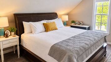 2 habitaciones, tabla de planchar con plancha, wifi y ropa de cama