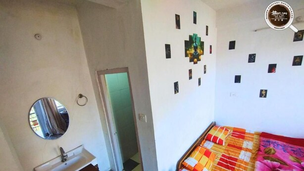 Unclassified image, 1 of 6, button - The Himalayan Kitchen - Cafe & Rooms (Kumharsain)