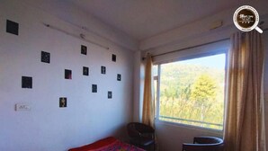 Unclassified image, 3 of 6, button - The Himalayan Kitchen - Cafe & Rooms (Kumharsain)