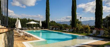 Seasonal outdoor pool