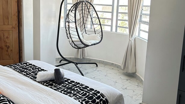 Room - 1BR:Bedroom Swing with a View, Rooftop Kilimanjaro view & Shared Hangout space (Kajiado County)