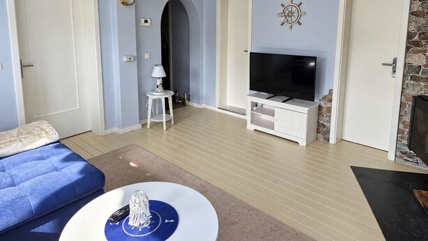 Living area - Vrbo Property (Loissin)
