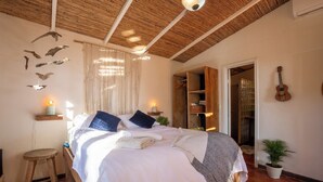 Room - Beachfront Cabina · Ocean & Sunset · Fiber WiFi&AC (nosara)