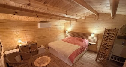 A cozy cabin in the heart of the Champagne countryside