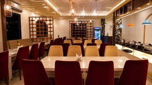 Dining - Sanchari Resort Shantiniketan (Birbhum)