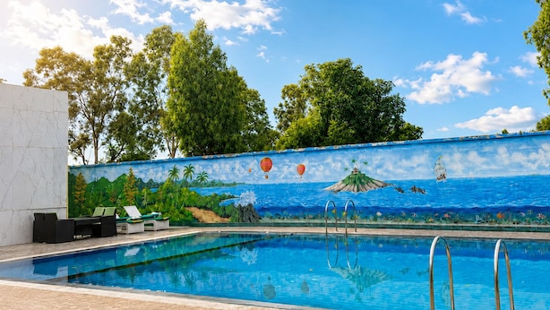 Pool - Sanchari Resort Shantiniketan (Birbhum)