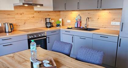 Apartment 'Hus Matje - Uttiet' with Sea View, Private Terrace and Wi-Fi