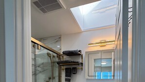 Bathroom - Beautiful Modern 3-bedroom house in San Francisco perfect for your getaway (San Francisco)