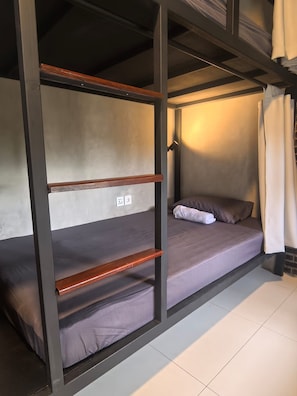 Blackout curtains, free WiFi - Nala's Home (Bali cliff)