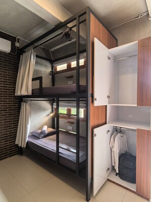 Blackout curtains, free WiFi - Nala's Home (Bali cliff)