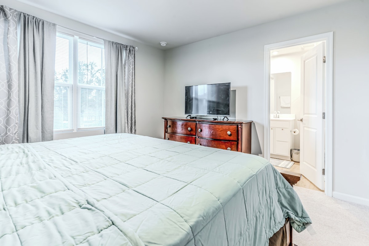 House, Patio | Iron/ironing board, free WiFi