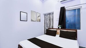 Room - Hotel Shree Rudraksha (Varanasi)