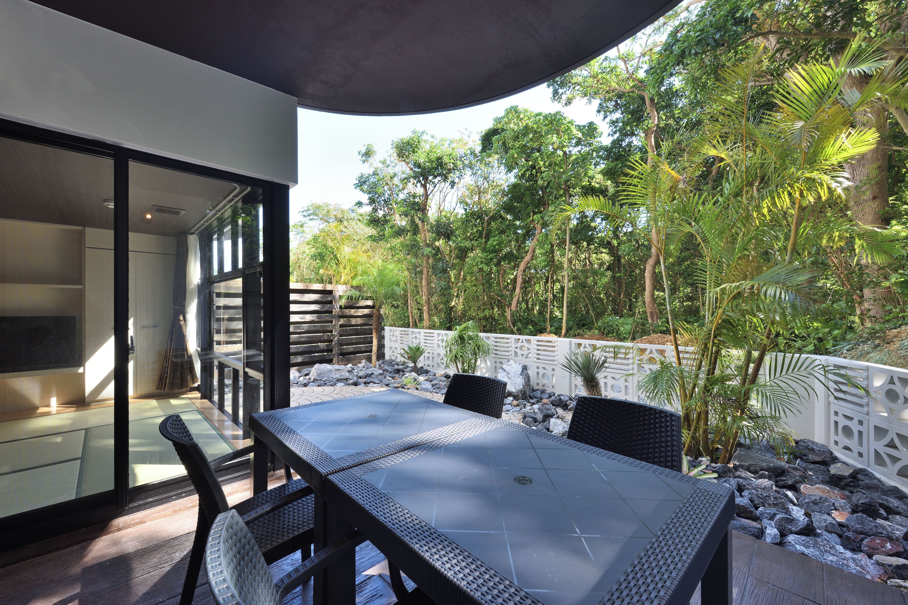 Grand Floor With a terrace(mountain view) Non-Smoking | Outdoor dining
