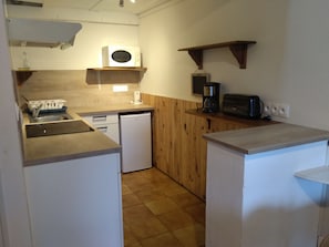 Private kitchen - Appartement plaisant idéalement situé au cœur de Jonzac (Jonzac)