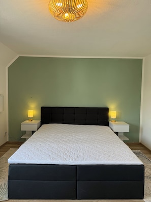 Room - Vrbo Property (Deutschneudorf)