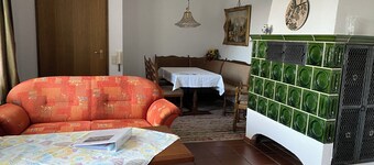 Großzügige Ferienwohnung mit Terasse, 5 Min. zum Zentrum, dennoch ruhig gelegen