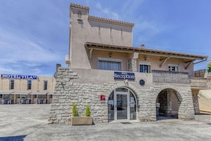 Exterior - Vila Hotel (Frontignan)