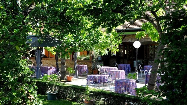 Unclassified image, 1 of 24, button - Hotel Le Dahu (Parigny)