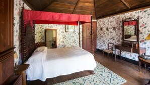 Room - Paço De S. Cipriano (Guimarães)