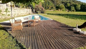 Outdoor dining - Paço De S. Cipriano (Guimarães)