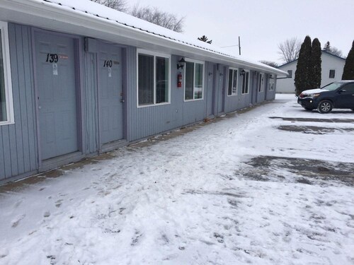 T-59 Motel Thief River Falls