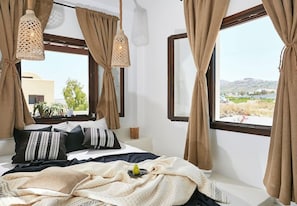 Room - Le Blanc Resort Two Luxury Villas (Santorini)