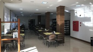 Dining - Alphonsus Hotel (Dourados)